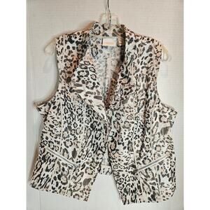 Chico's Leopard Cheetah Light Weight Vest Size2, Silver Zip pockets, Linen Rayon